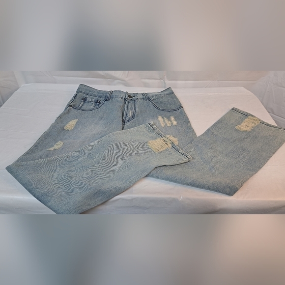 G. Lutchini Other - G. Lutchini Designer Blue Denim Distressed Embroidered Men's Jeans 32 by 32